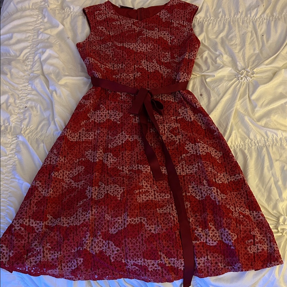 Red Lace Sleeveless Dress with Belt